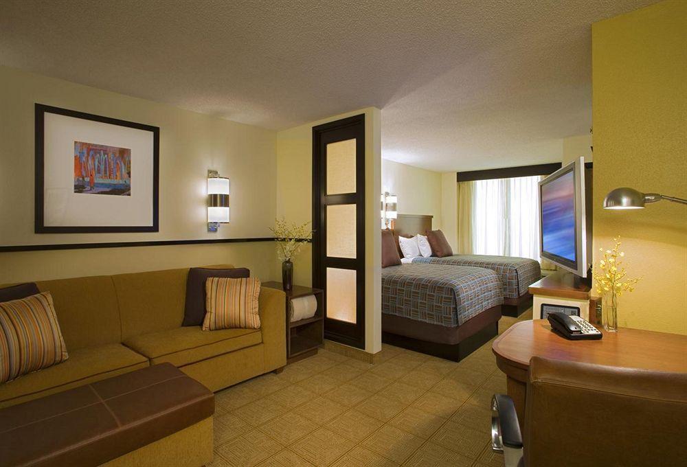 Hyatt Place Fair Lawn Paramus Room photo